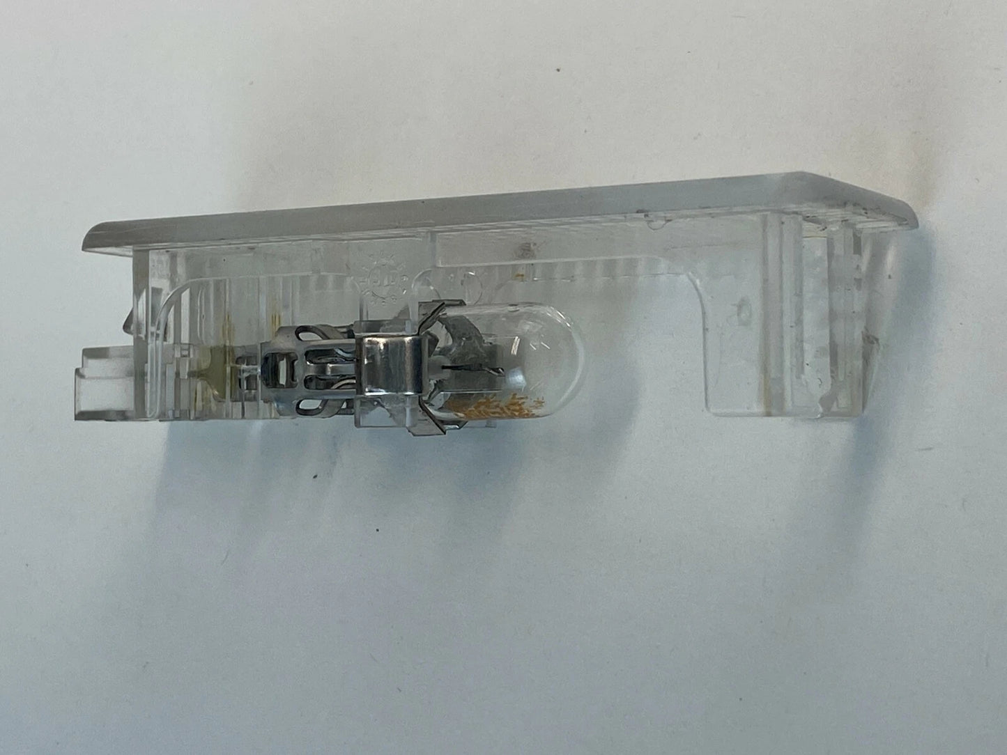 04 05 BMW 545I 04-07 525I REAR LEFT SIDE INNER DOOR LIGHT COURTESY LAMP 6961999