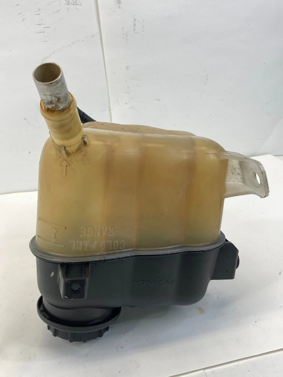 2013-2019 Ford Police Interceptor Sedan Engine Coolant Expansion Reservoir Tank