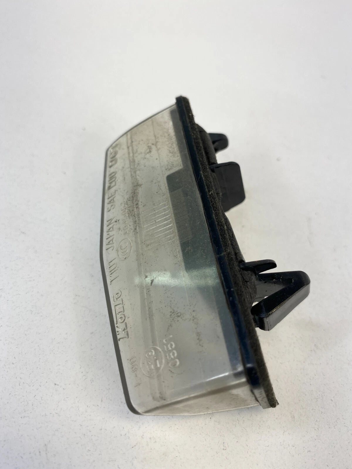 2009-2013 TOYOTA MATRIX 04-15 PRIUS REAR TRUNK LICENSE PLATE LIGHT LAMP OEM