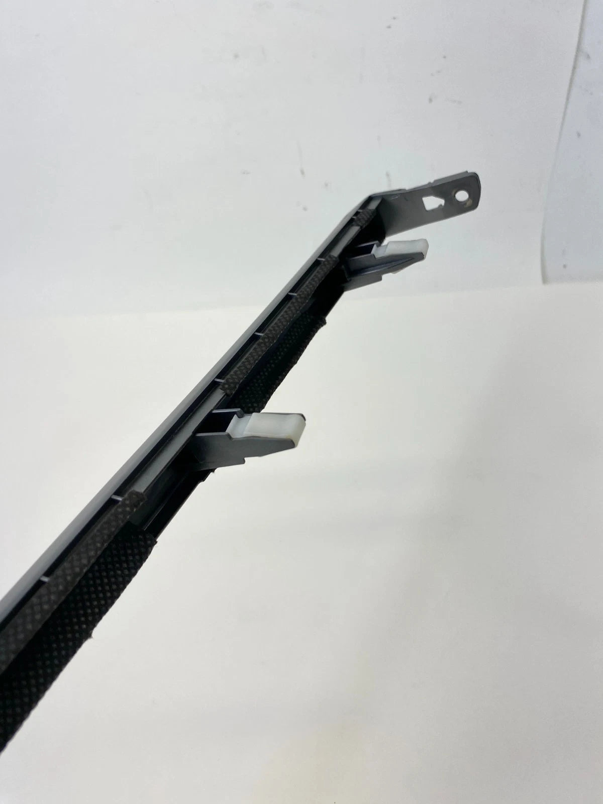 2017 2018 HYUNDAI ELANTRA DASH RIGHT TRIM MOLDING GARNISH COVER 84790-F3000-UN5