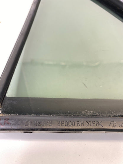 2003-2009 Kia Sorento Rear Right Door Quarter Window Vent Glass 83572-3E000 OEM