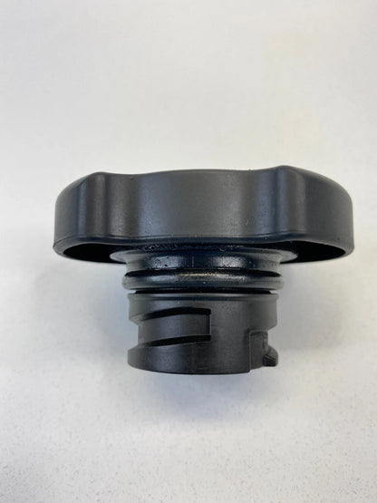 2005-2011 MERCURY MARINER ENGINE OIL FILLER CAP LID TOP COVER SAE 5W-20 OEM