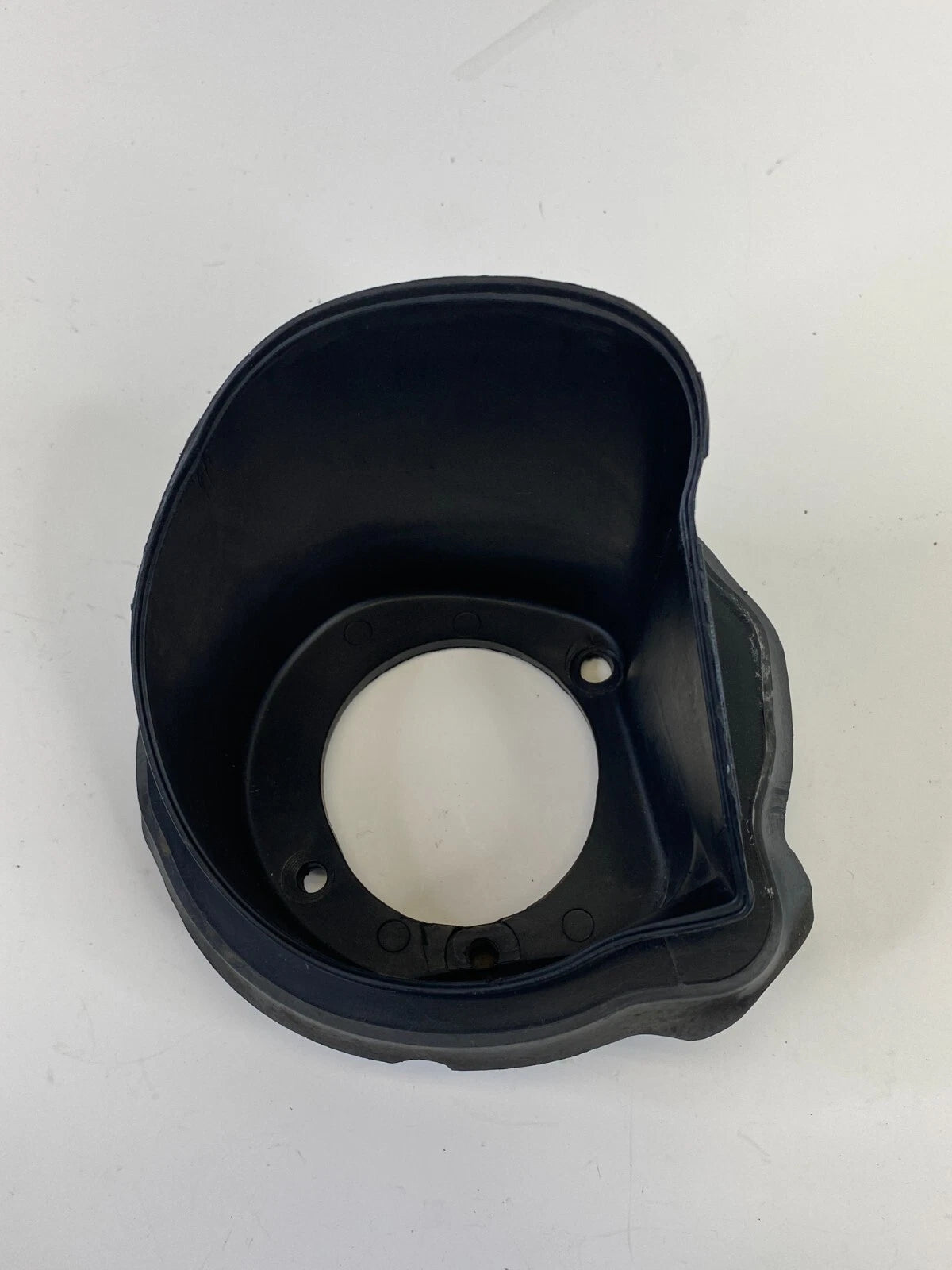 2008-2012 FORD ESCAPE FUEL GAS FILLER TANK NECK RETAINER 9L84-9A212-AG OEM