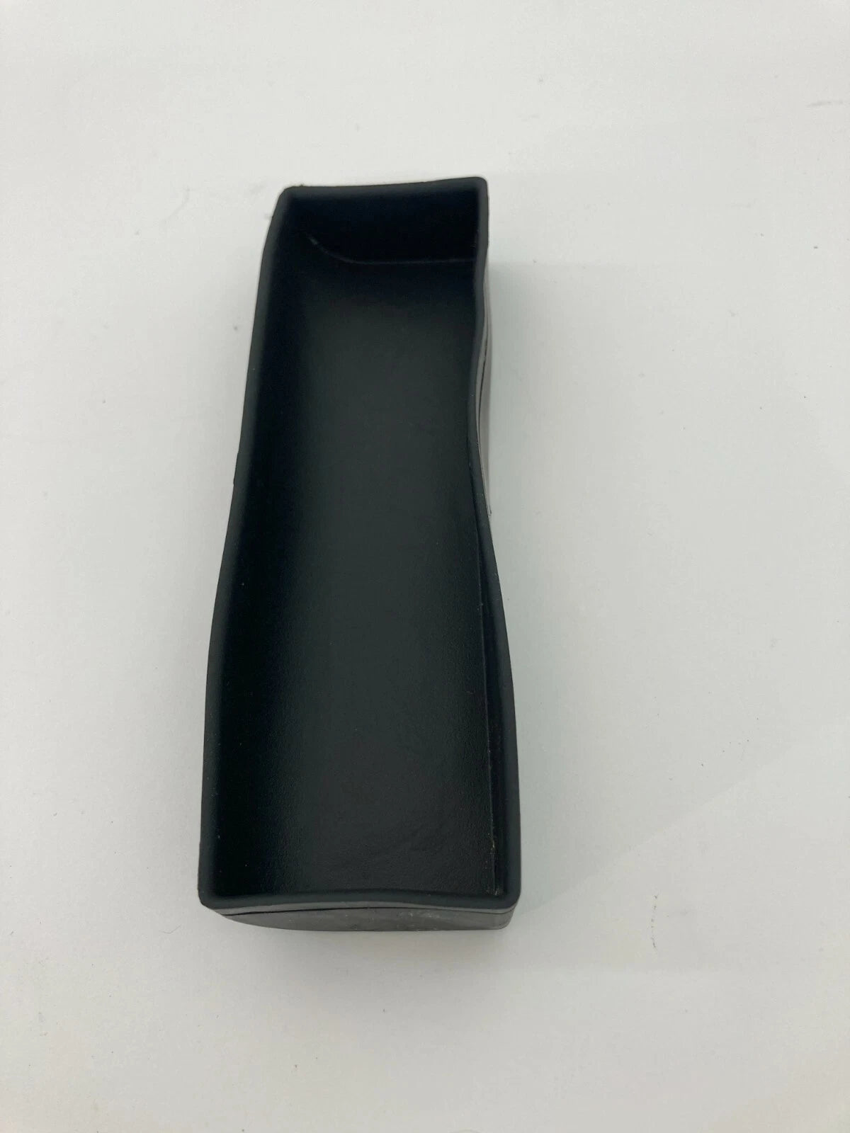 2004 ISUZU ASCENDER CENTER CONSOLE INTERIOR RUBBER MAT STORAGE OEM