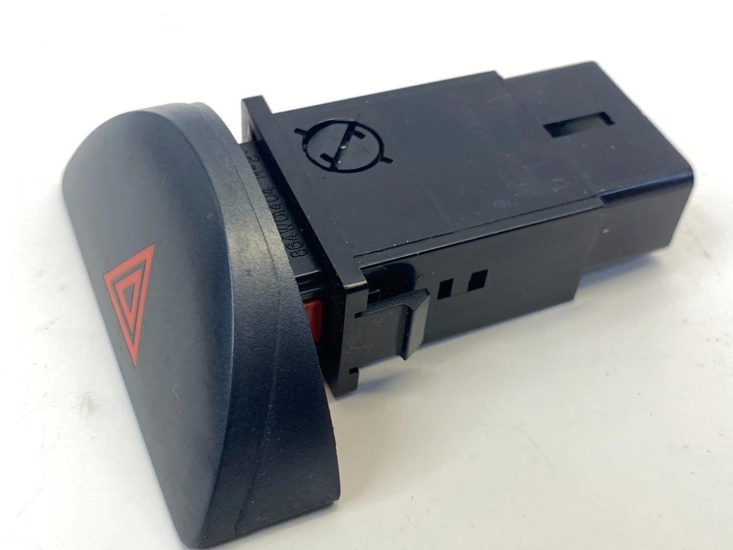 2010 2011 KIA SOUL DASHBOARD HAZARD WARNING LIGHT FLASHER SWITCH OEM