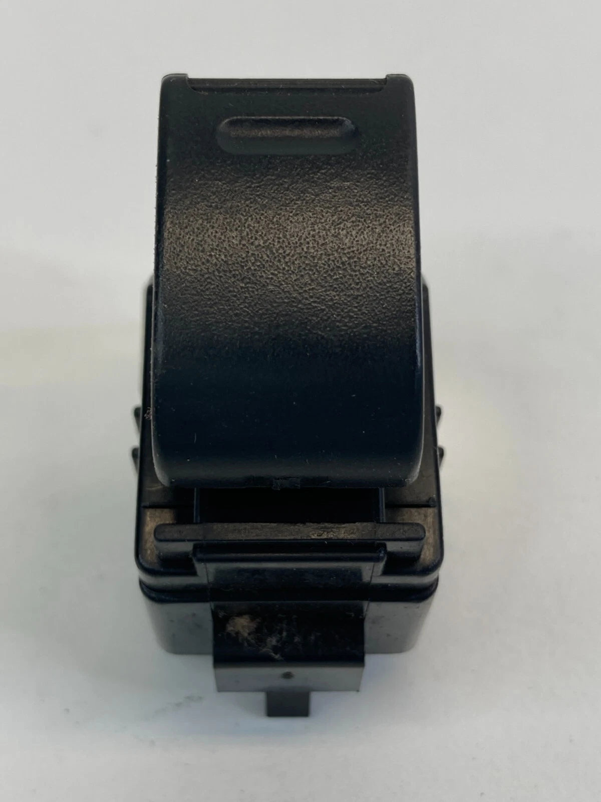 2003-2008 TOYOTA COROLLA REAR LEFT SIDE POWER WINDOW SWITCH BUTTON 257-0M41 OEM