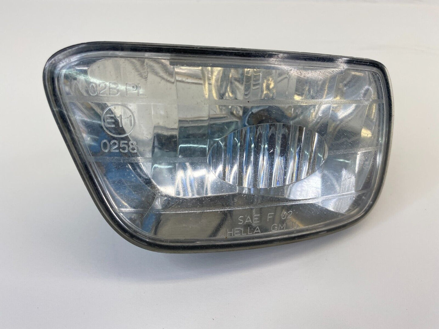 2002-2009 Chevrolet Trailblazer Front Left Driver Side Fog Light Lamp Assembly