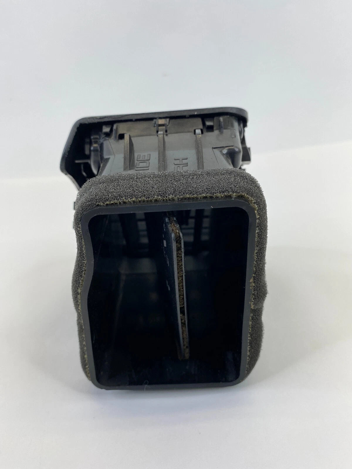 2007-2013 NISSAN ALTIMA RIGHT DASH A/C AIR VENT GRILLE OUTLET 68760-JA00A OEM