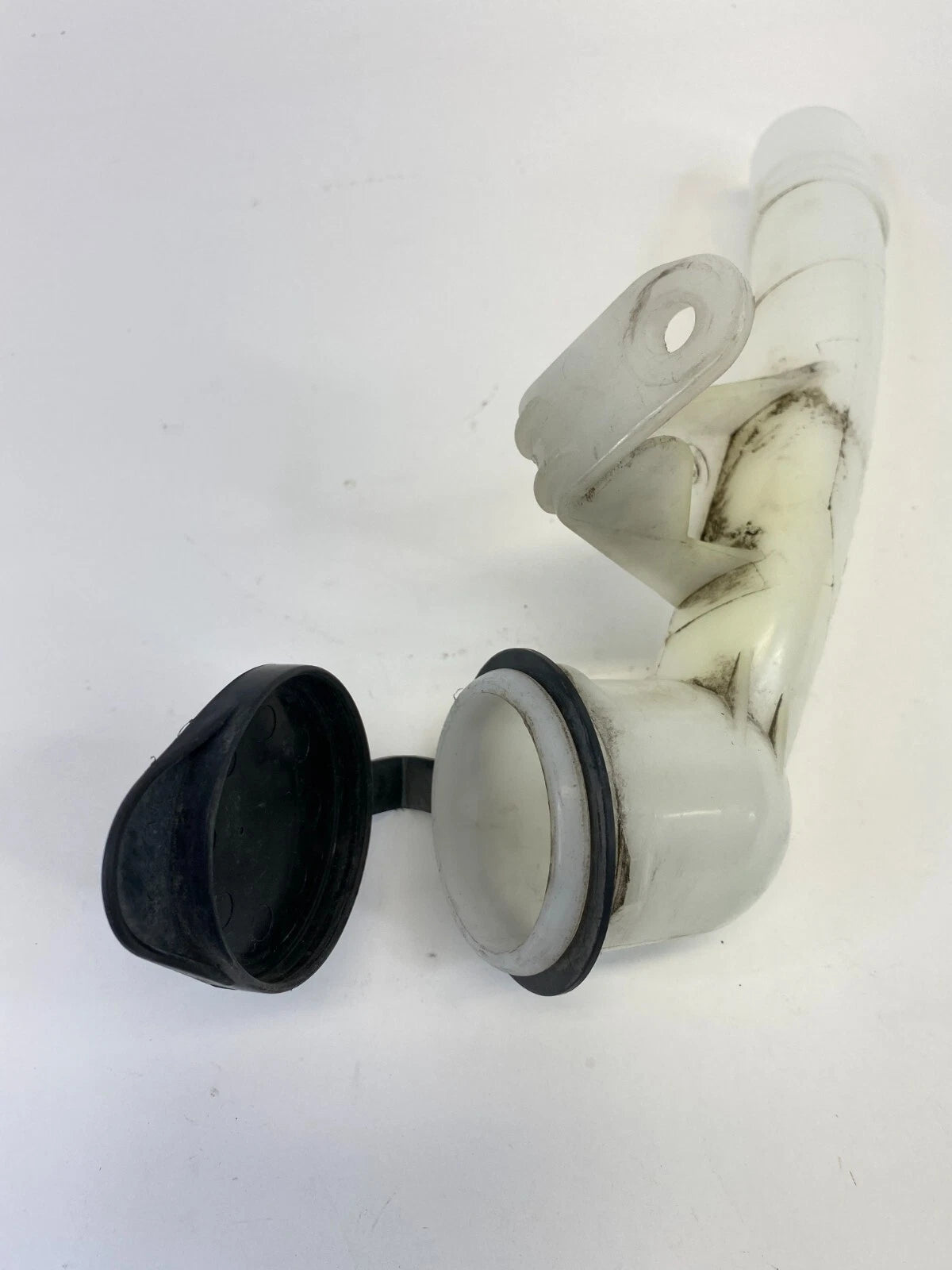 2005-2010 PONTIAC G6 WINDSHIELD WIPER WASHER FILLER PIPE TUBE FRONT OEM 15841879