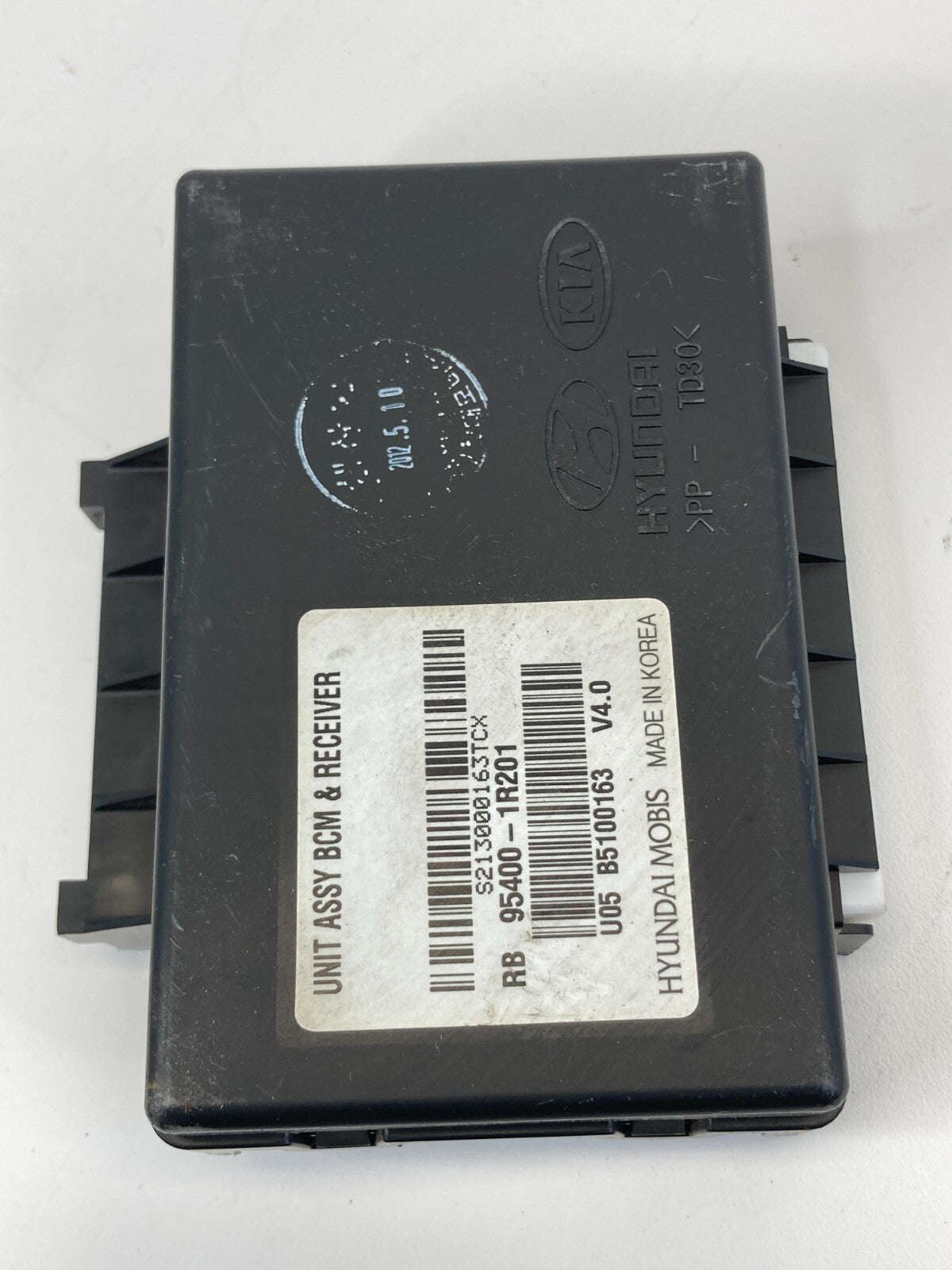 2012 2013 Hyundai Accent 1.6L L4 AT Body Control Module BCM BCU 95400-1R201 OEM