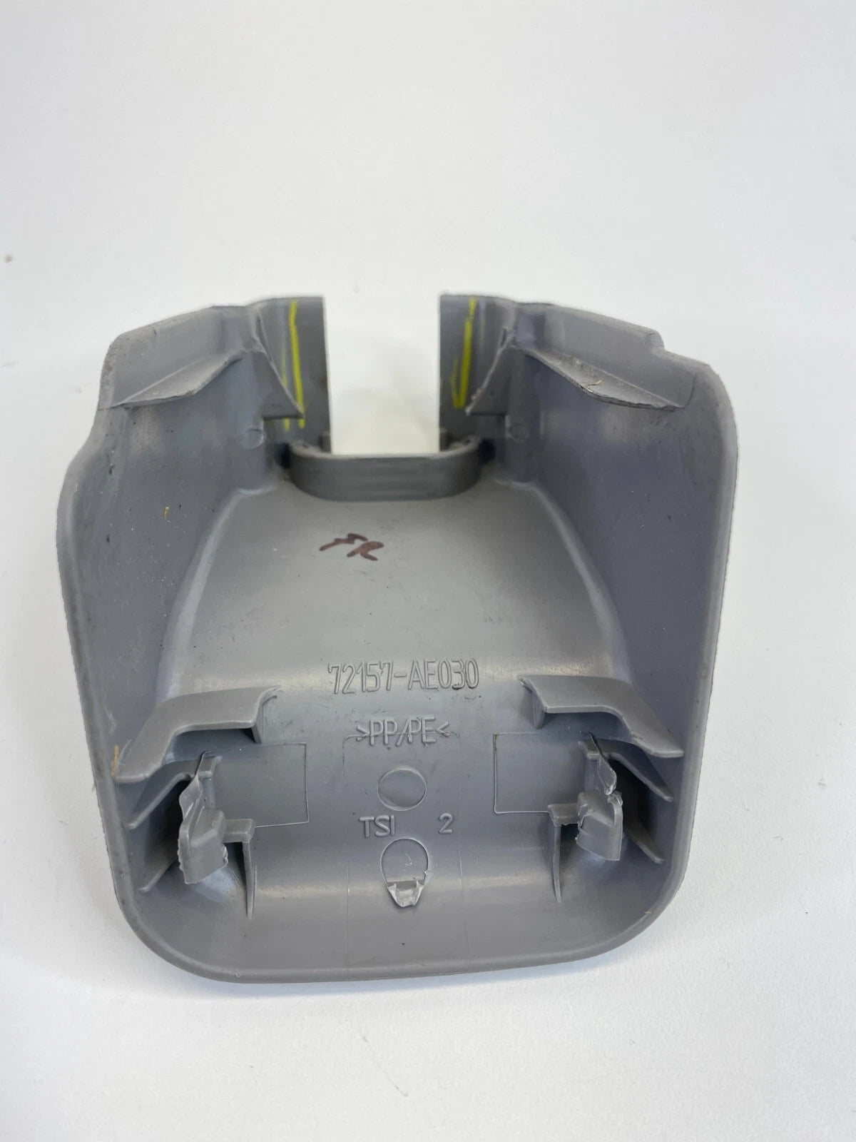 2005-2010 TOYOTA SIENNA FRONT RIGHT SEAT TRACK END CAP COVER 72157-AE030 OEM