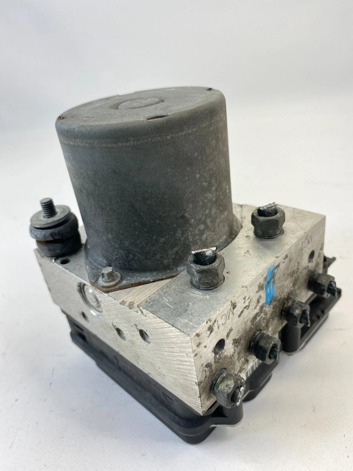 09 10 SUBARU FORESTER 2.5L H4 AT AWD ABS ANTI LOCK BRAKE PUMP MODULE 27536-SC002