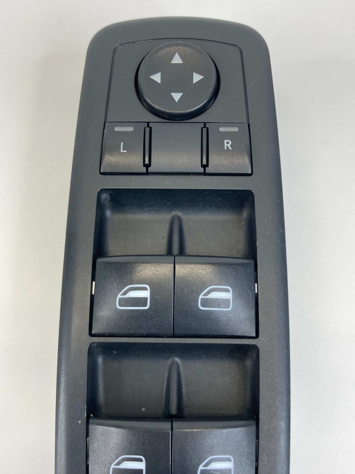 2009-2014 Volkswagen Routan Front Left Side Door Master Window Control Switch