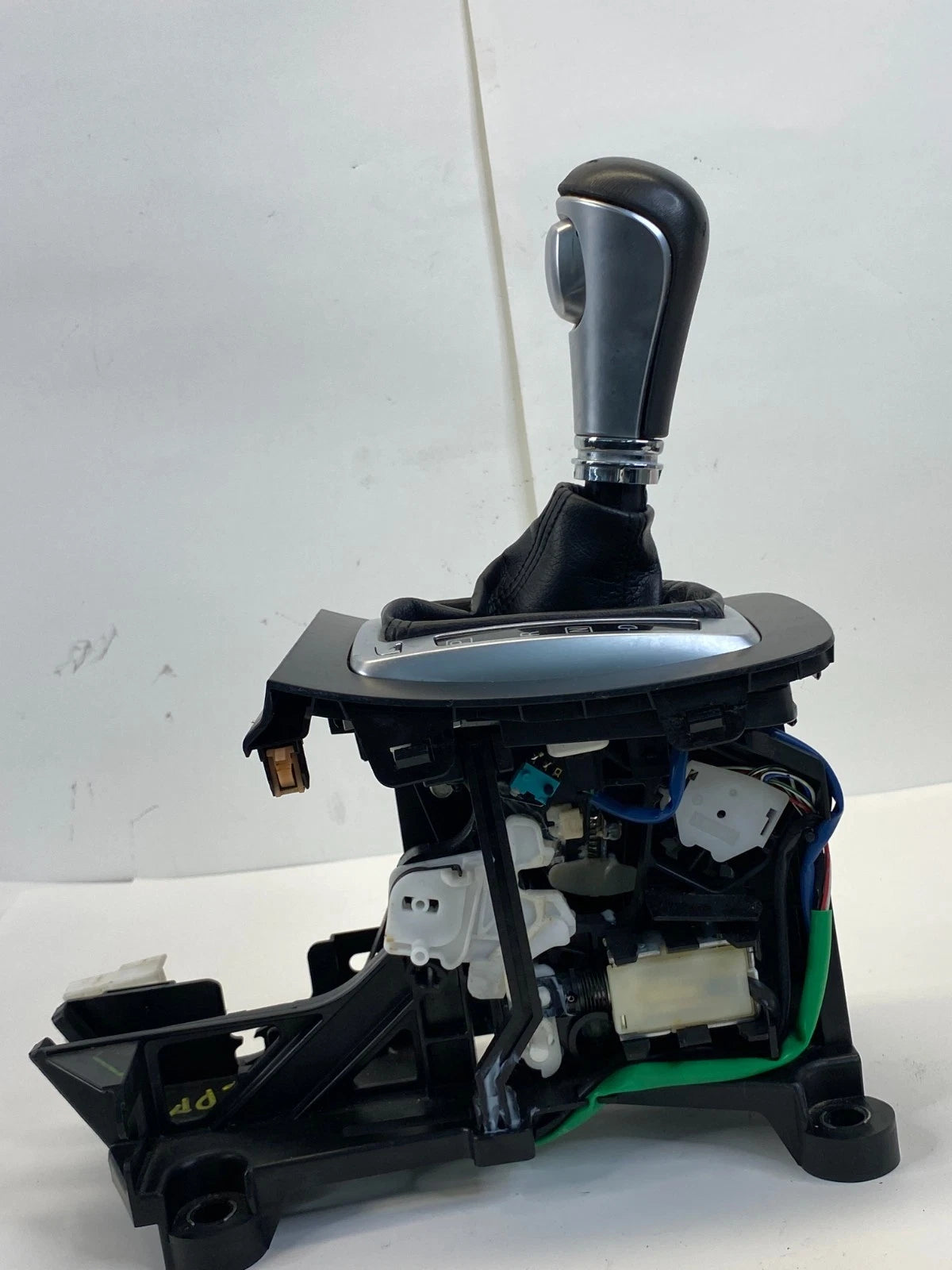 2010 2012 2013 SUZUKI KIZASHI CVT AUTOMATIC GEAR SHIFT SELECTOR ASSEMBLY OEM