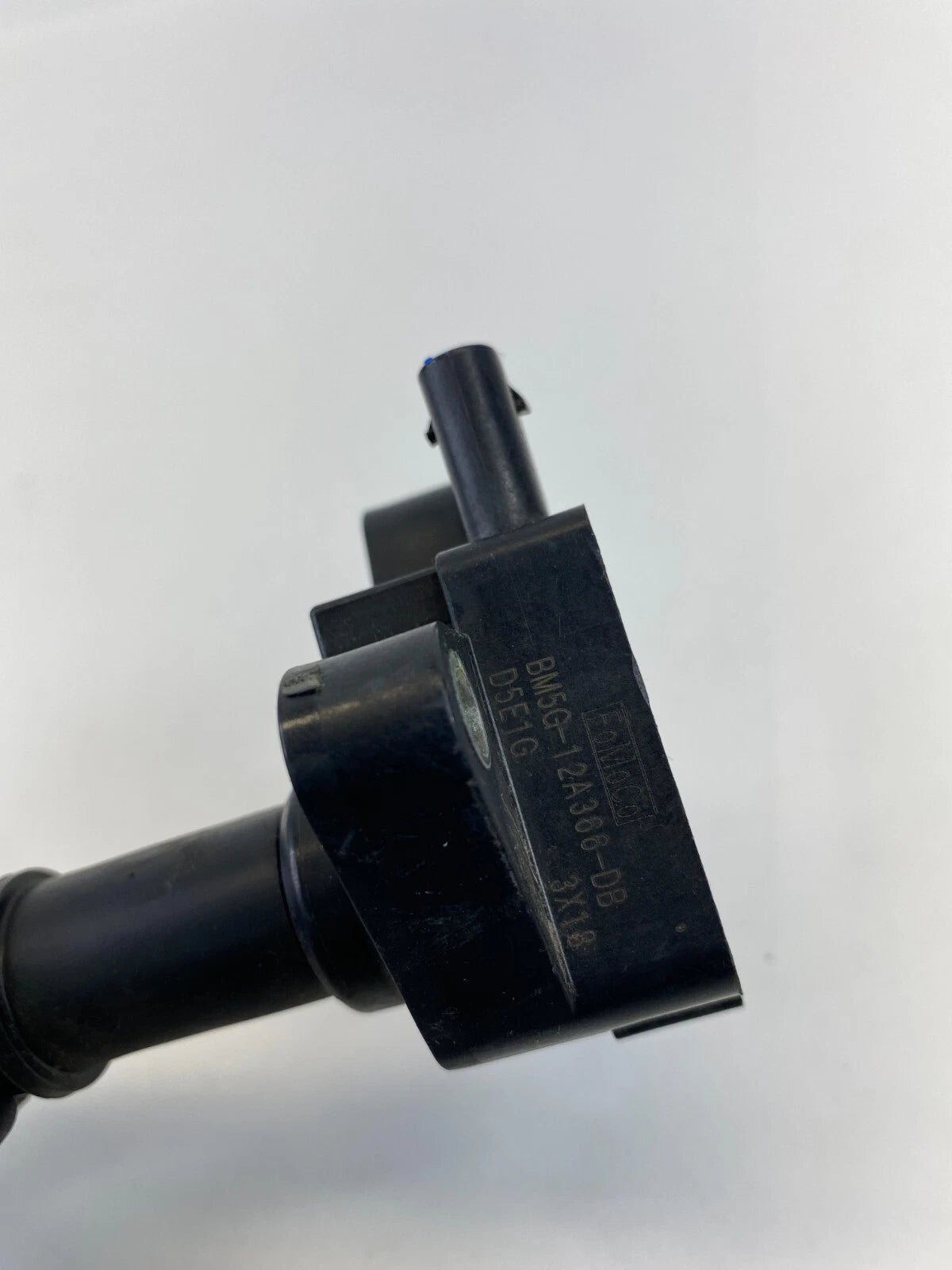 2013-2016 FORD ESCAPE 1.6L L4 AT ENGINE IGNITION COIL IGNITER BM5G12A366DB OEM