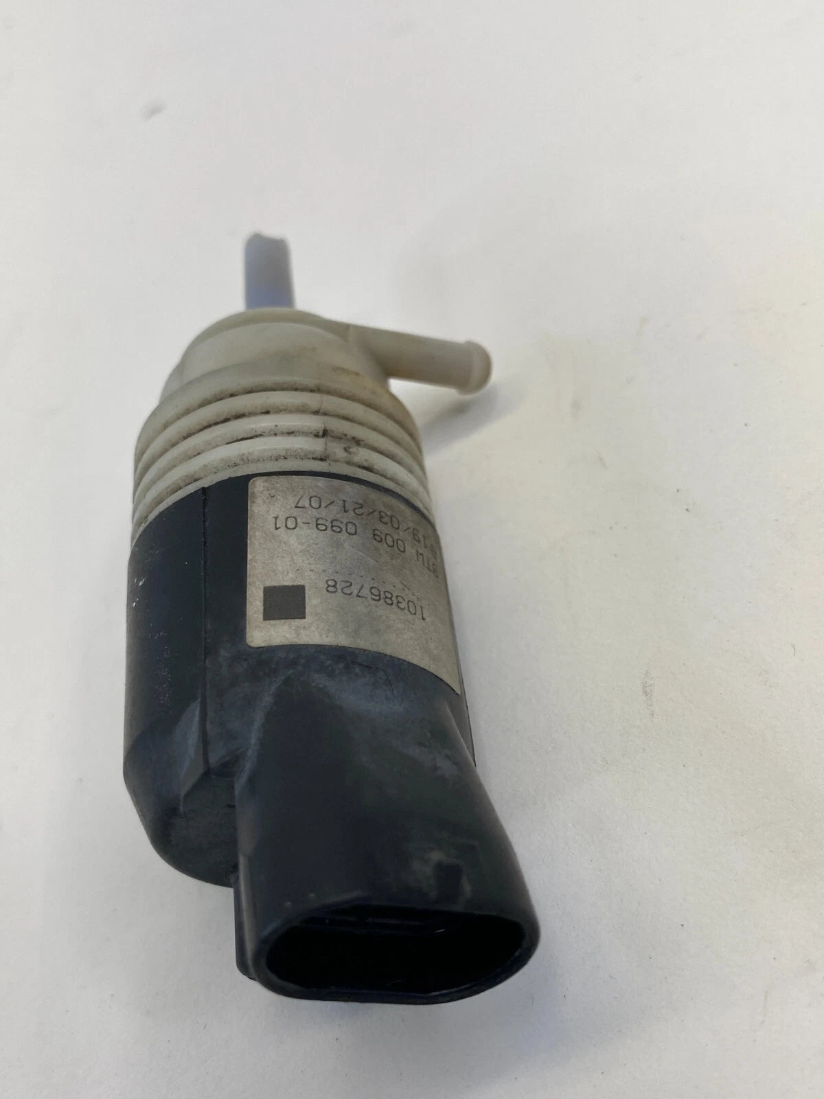 2005-2009 SAAB 9-7X WIPER REAR WASHER FLUID RESERVOIR PUMP 10386728 OEM