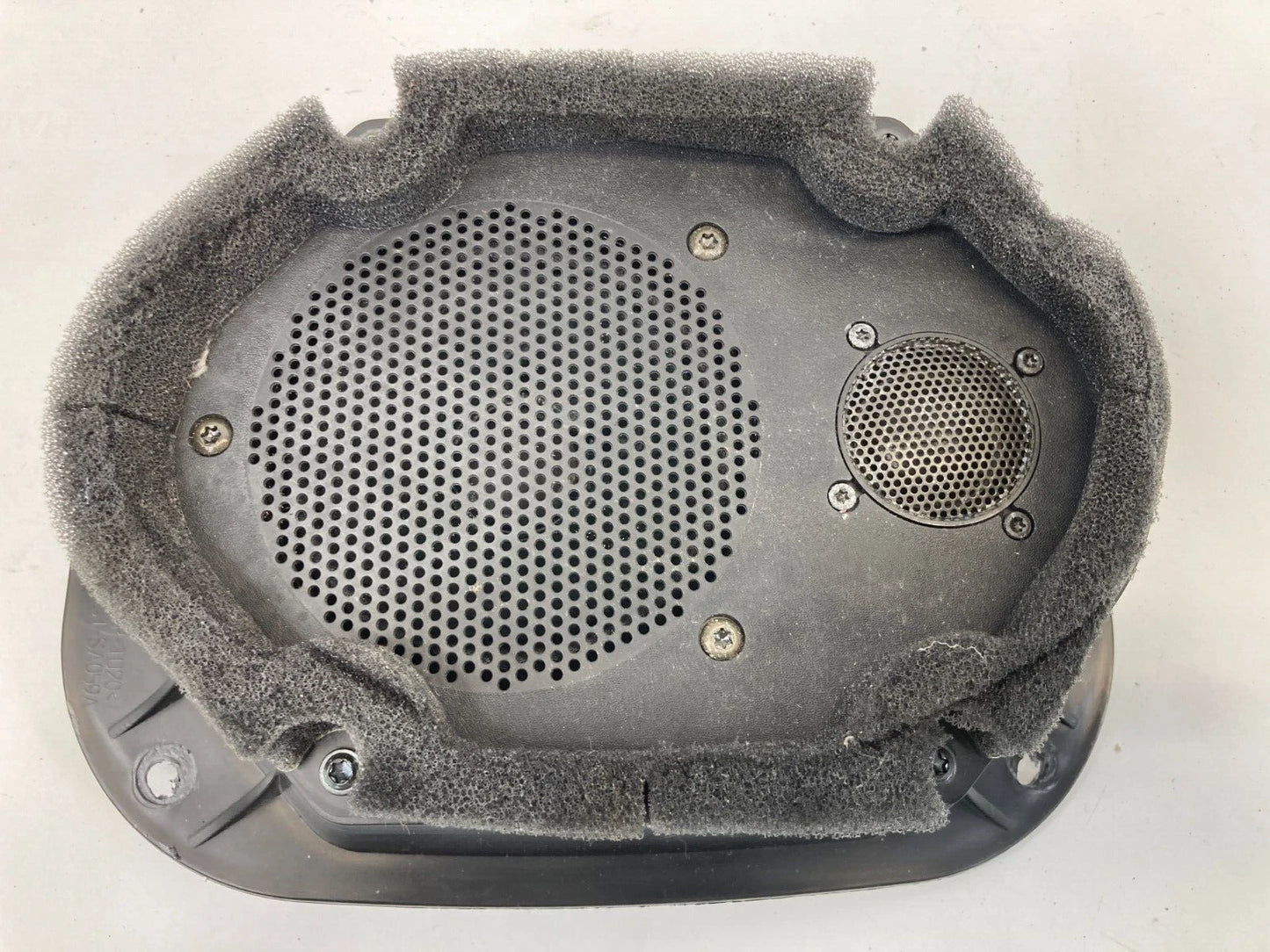 2002-2006 LINCOLN NAVIGATOR REAR LEFT DOOR AUDIO SPEAKER 2L1F-18808-DB OEM