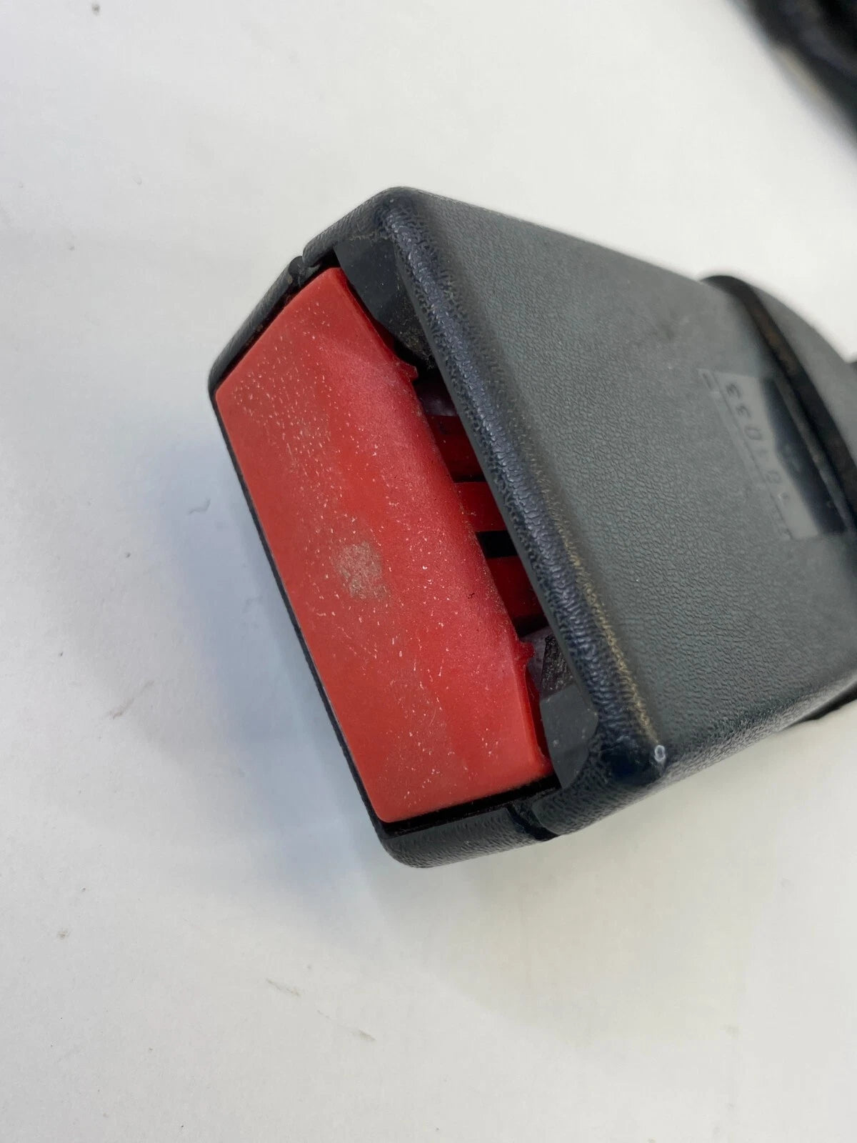 2003 03 LINCOLN NAVIGATOR EXPEDITION FRONT RIGHT PASSENGER SEAT BELT BUCKLE OEM