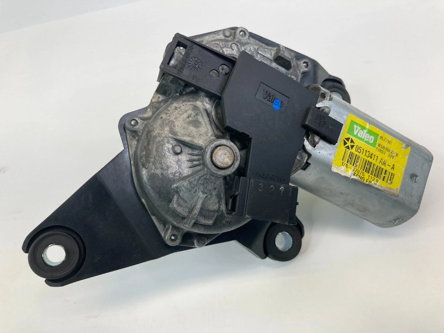 08-20 GRAND CARAVAN TOWN & C RR LIFTGATE WINDSHIELD WIPER MOTOR 5113411AA OEM