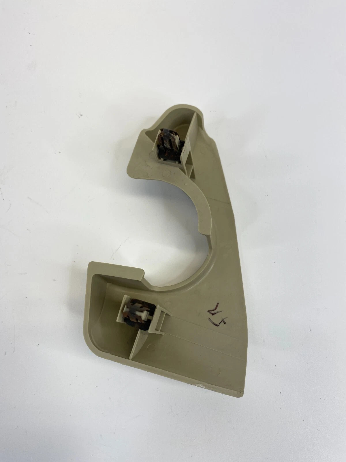 2006-2010 INFINITI M35 FRONT RIGHT CAP ANCHOR BOLT COVER BELT SHOULDER OEM