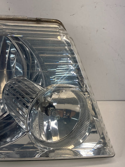 2002-2005 Ford Explorer Front Right Passenger Side Headlight Head Light Lamp OEM