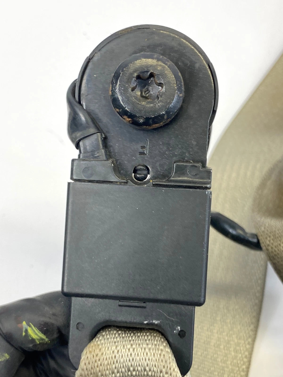 2008-2012 FORD ESCAPE FRONT PASSENGER SIDE SEAT BELT RETRACTOR OEM 607092400D