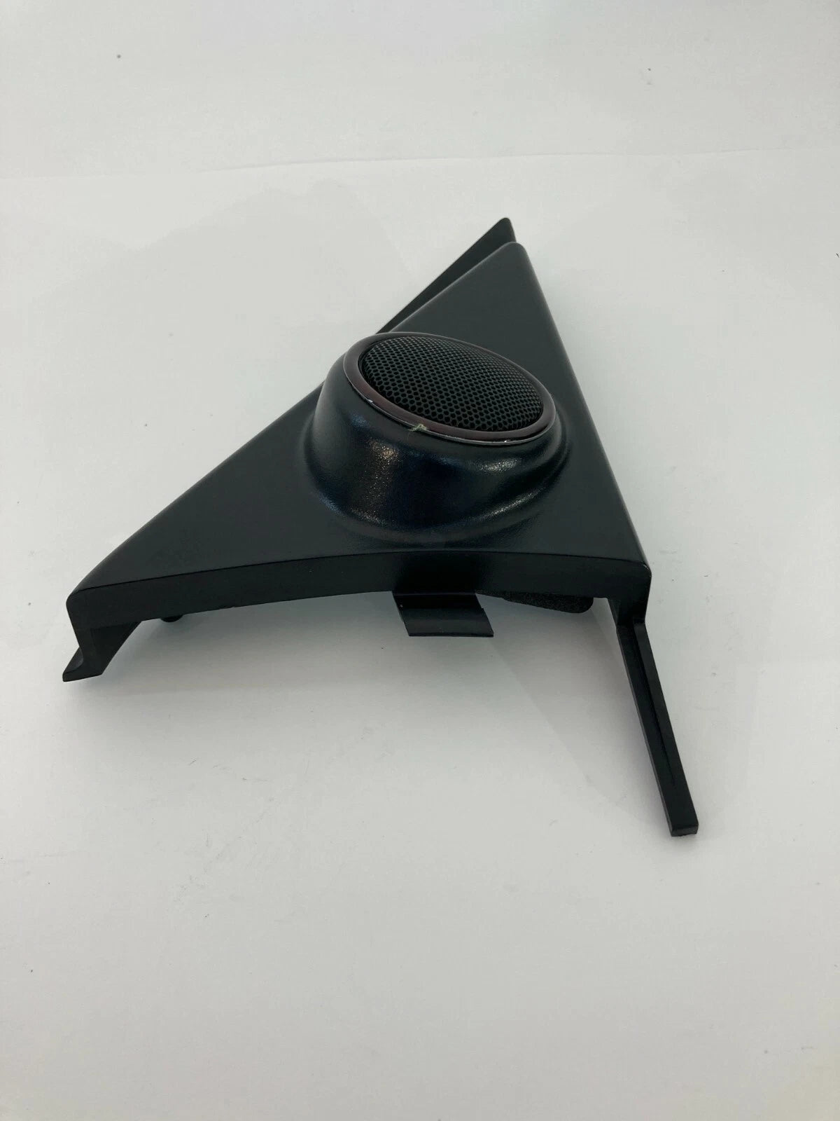 2003-2006 KIA SORENTO FRONT RIGHT PASSENGER SIDE TWEETER COVER TRIM 96350-3E500