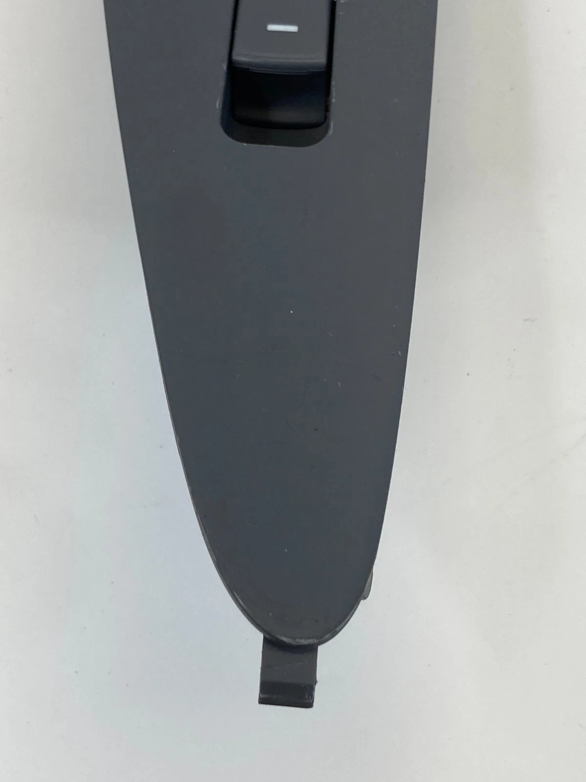 2011-2014 HYUNDAI SONATA REAR RIGHT SIDE DOOR WINDOW CONTROL SWITCH W/ BEZEL OEM