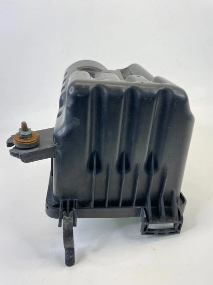 2007-2009 HYUNDAI SANTA FE 3.3L AIR INTAKE CLEANER BOX LOWER COVER 28112-2B000
