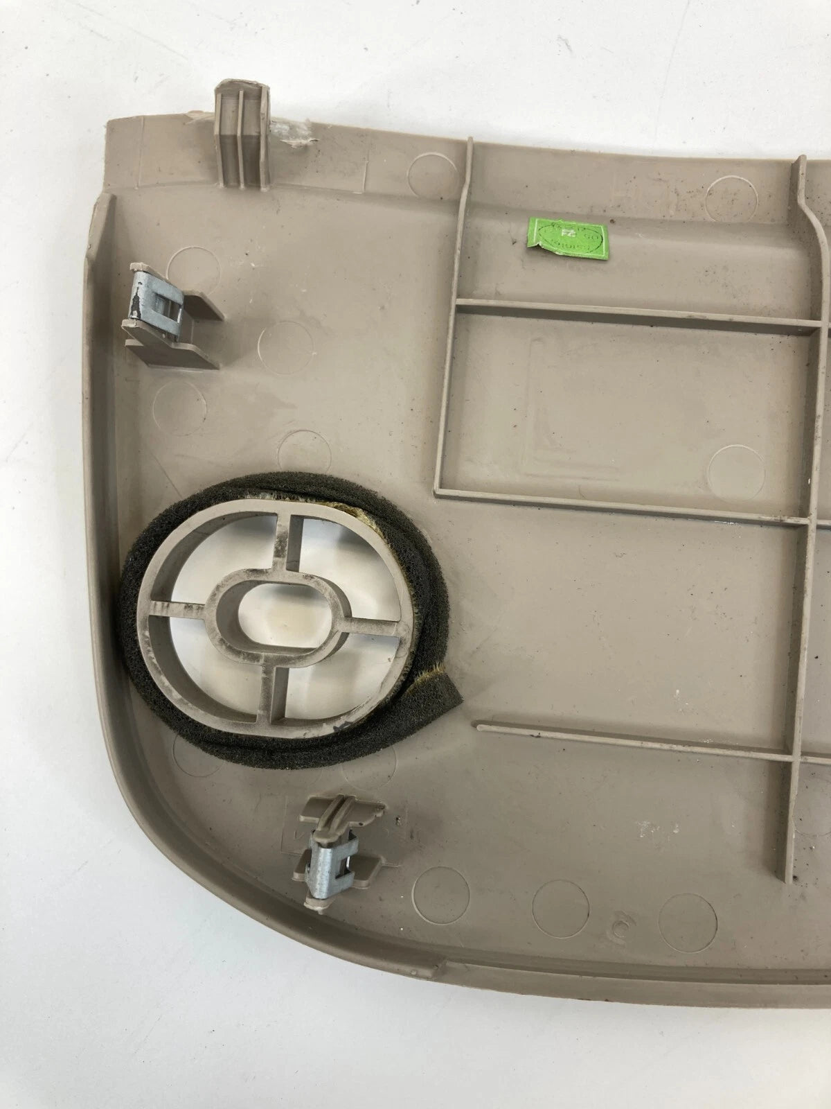 2003-2009 KIA SORENTO FRONT LEFT DASH END CAP COVER TRIM PANEL LID 847303E000