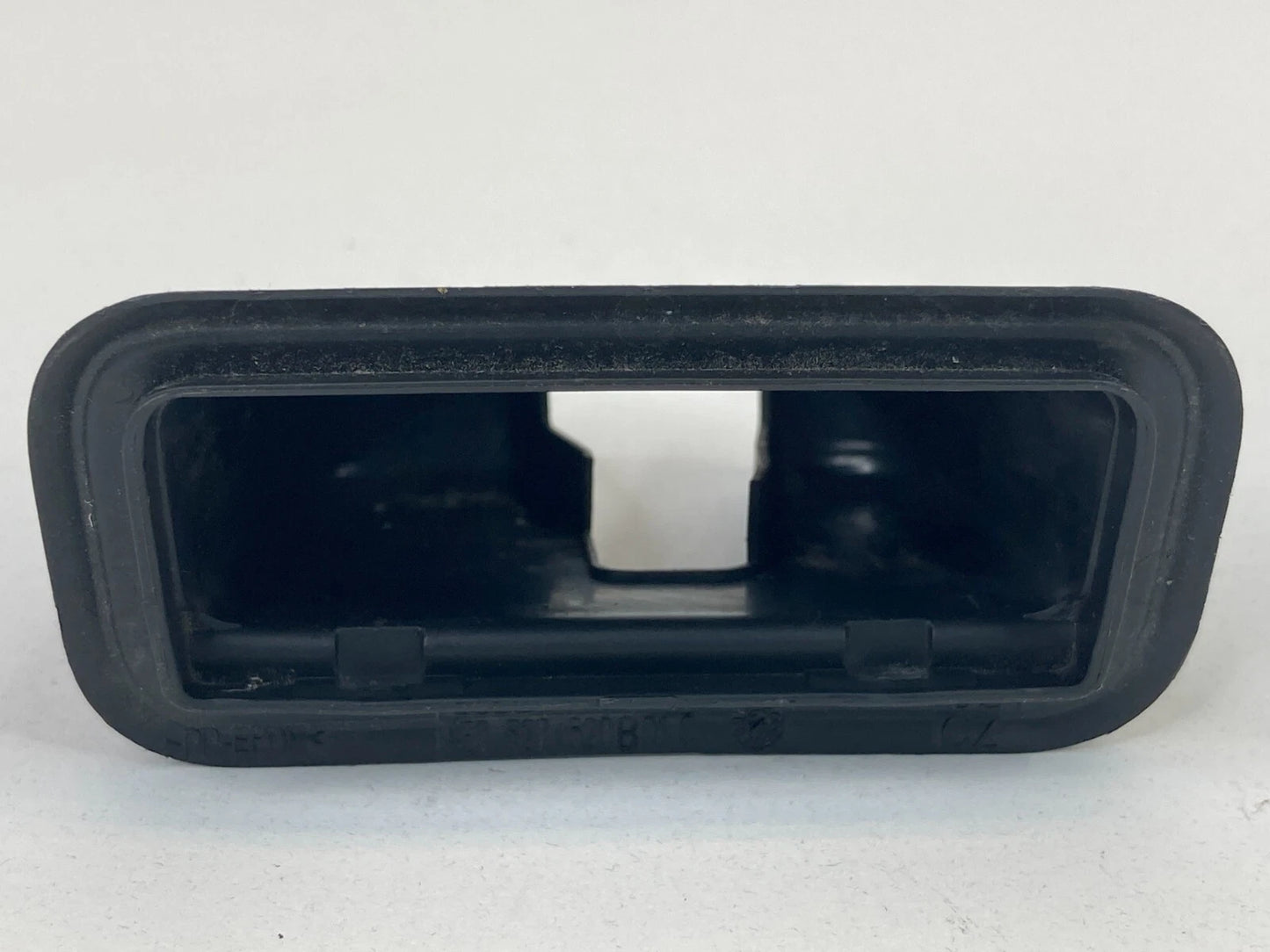2005-2010 VOLKSWAGEN JETTA SEDAN REAR TRUNK LATCH LID COVER 4E0827520B01C OEM