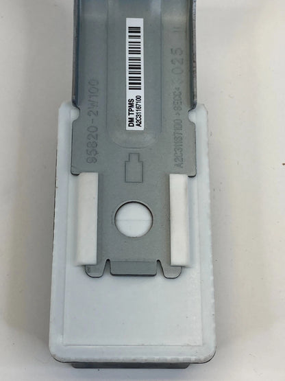 2013-2016 HYUNDAI SANTA FE TIRE PRESSURE MONITORING MODULE TPMS OEM 95800-4Z000