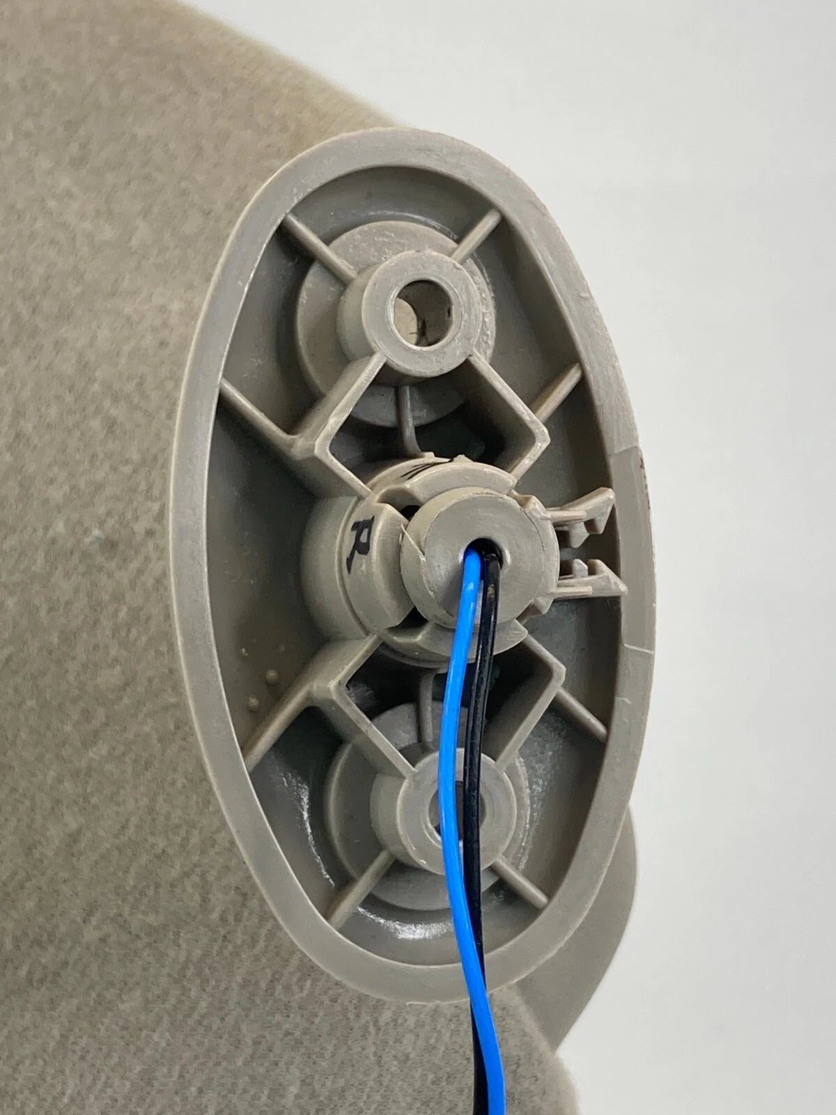 2003 2004 JEEP LIBERTY FRONT RIGHT PASSENGER SUNVISOR SET SUN VISOR SHADE