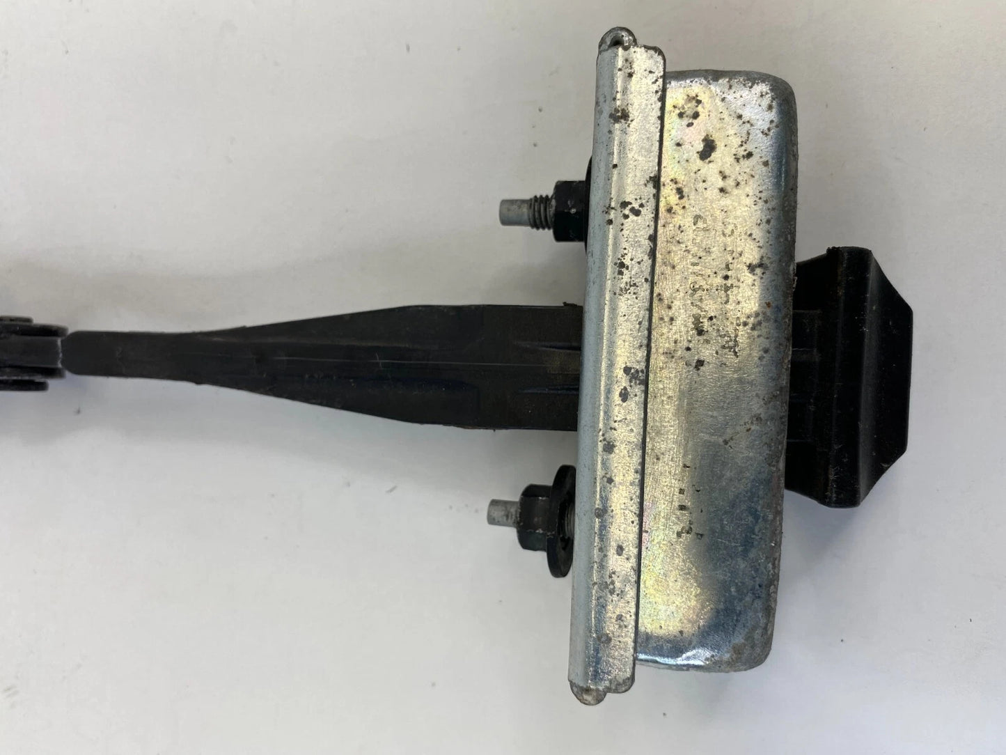 2010-2017 CHEVROLET EQUINOX REAR RIGHT SIDE DOOR CHECK STRAP STOPPER DETENTE OEM