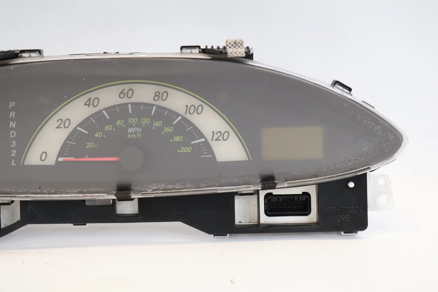 2007 2008 TOYOTA YARIS 1.5L DASH SPEEDOMETER CLUSTER 194K MILES 83800-52F10 OEM