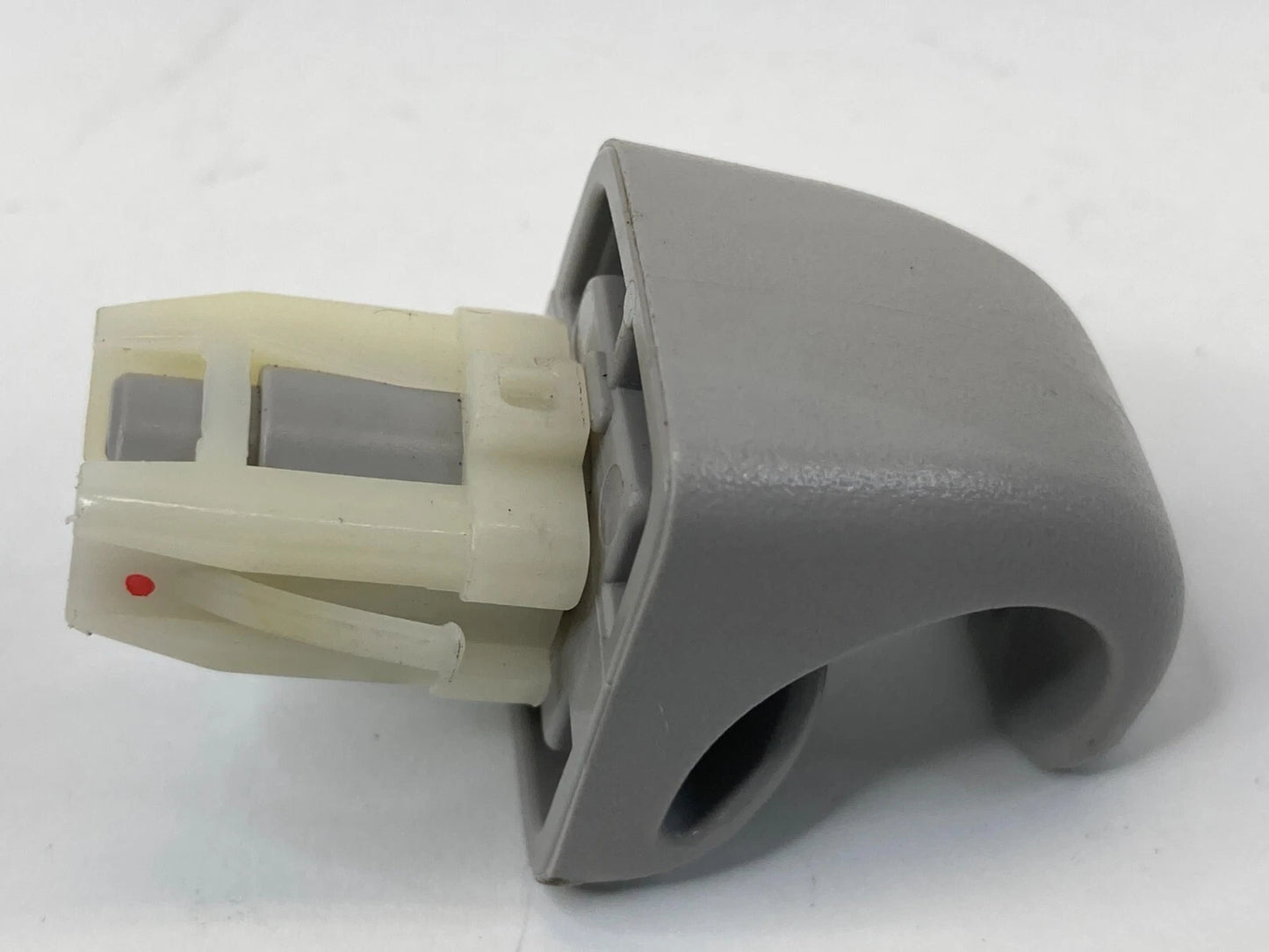 2004-2009 TOYOTA PRIUS FRONT RIGHT SUN VISOR RETAINER SUNVISOR HOLDER CLIP OEM