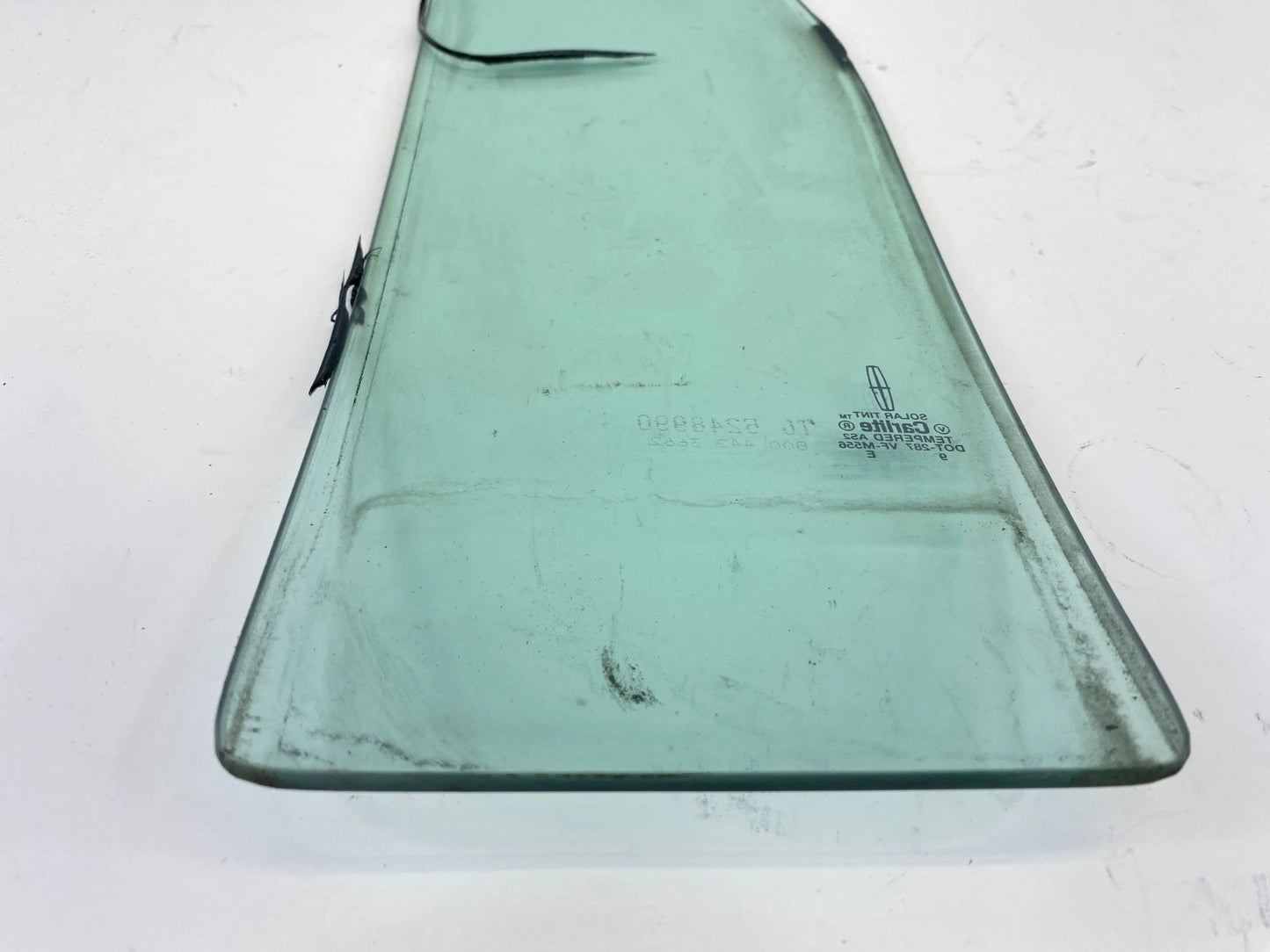 1998-2011 LINCOLN TOWN CAR REAR RIGHT PASSENGER QUARTER WINDOW GLASS OEM