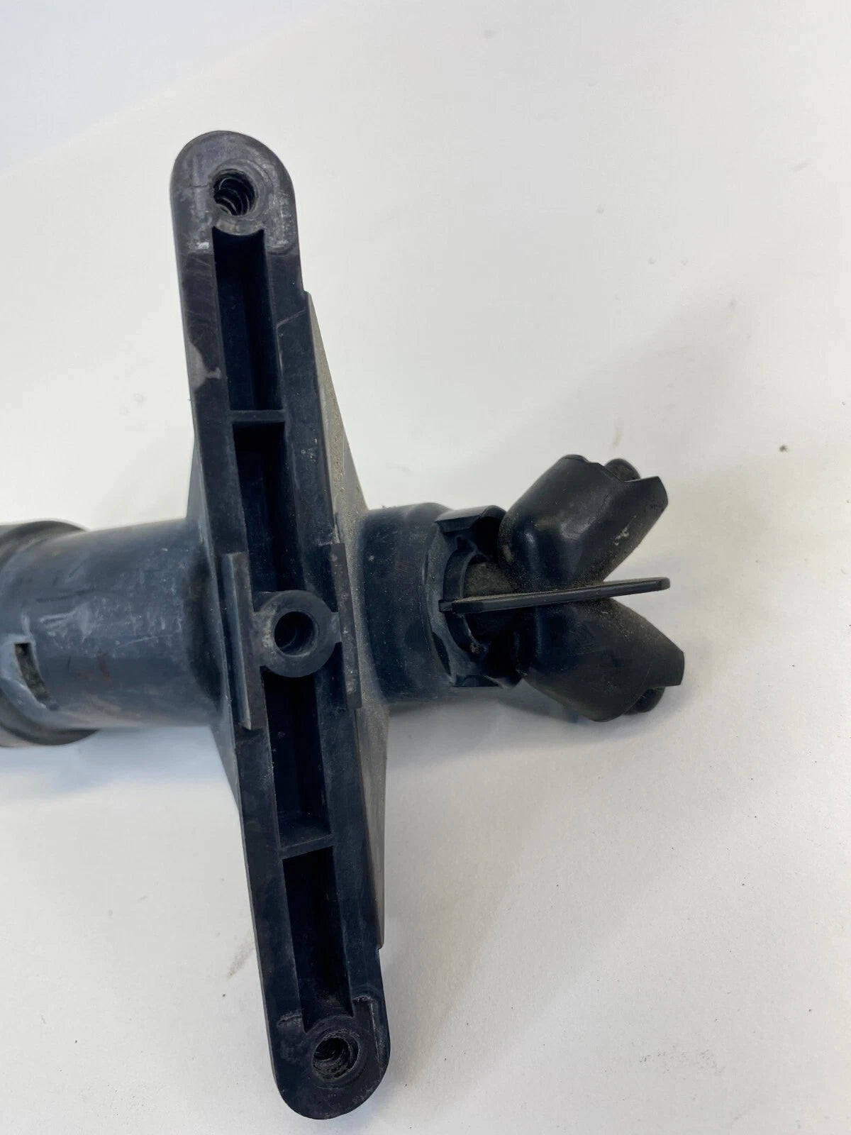2004-2007 BMW 530I 525I 06-10 BMW 550I LEFT HEADLIGHT WASHER NOZZLE LH OEM