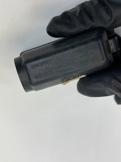 2013-2019 FORD ESCAPE REAR LICENSE PLATE LAMP LIGHT ASSEMBLY BB53-13550-AA OEM