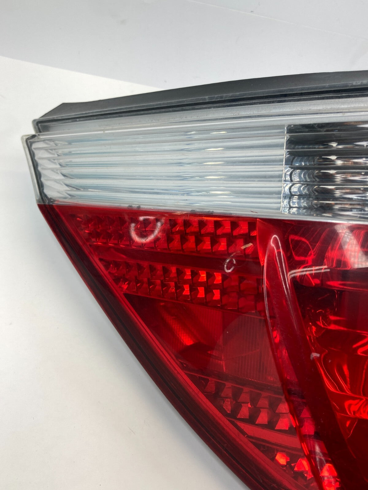 2006 2007 BMW 530xi Sedan Rear Left Driver Side Tail Light Taillight 7165739