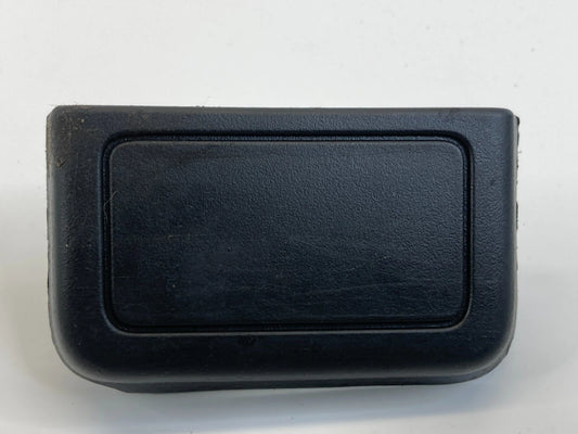 2007-2012 GMC ACADIA RIGHT SIDE SEAT TRACK BOLT COVER END CAP TRIM 1193872RH