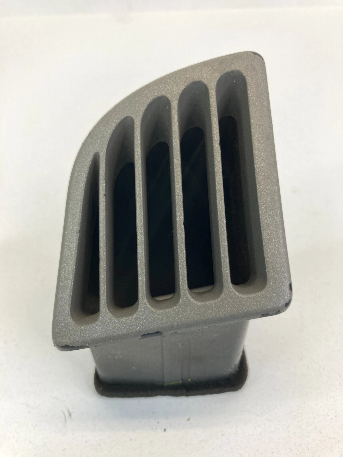 2003 2004 INFINITI G35 RIGHT SIDE DASH A/C AIR VENT DEFROSTER GRILL 68740-AM601