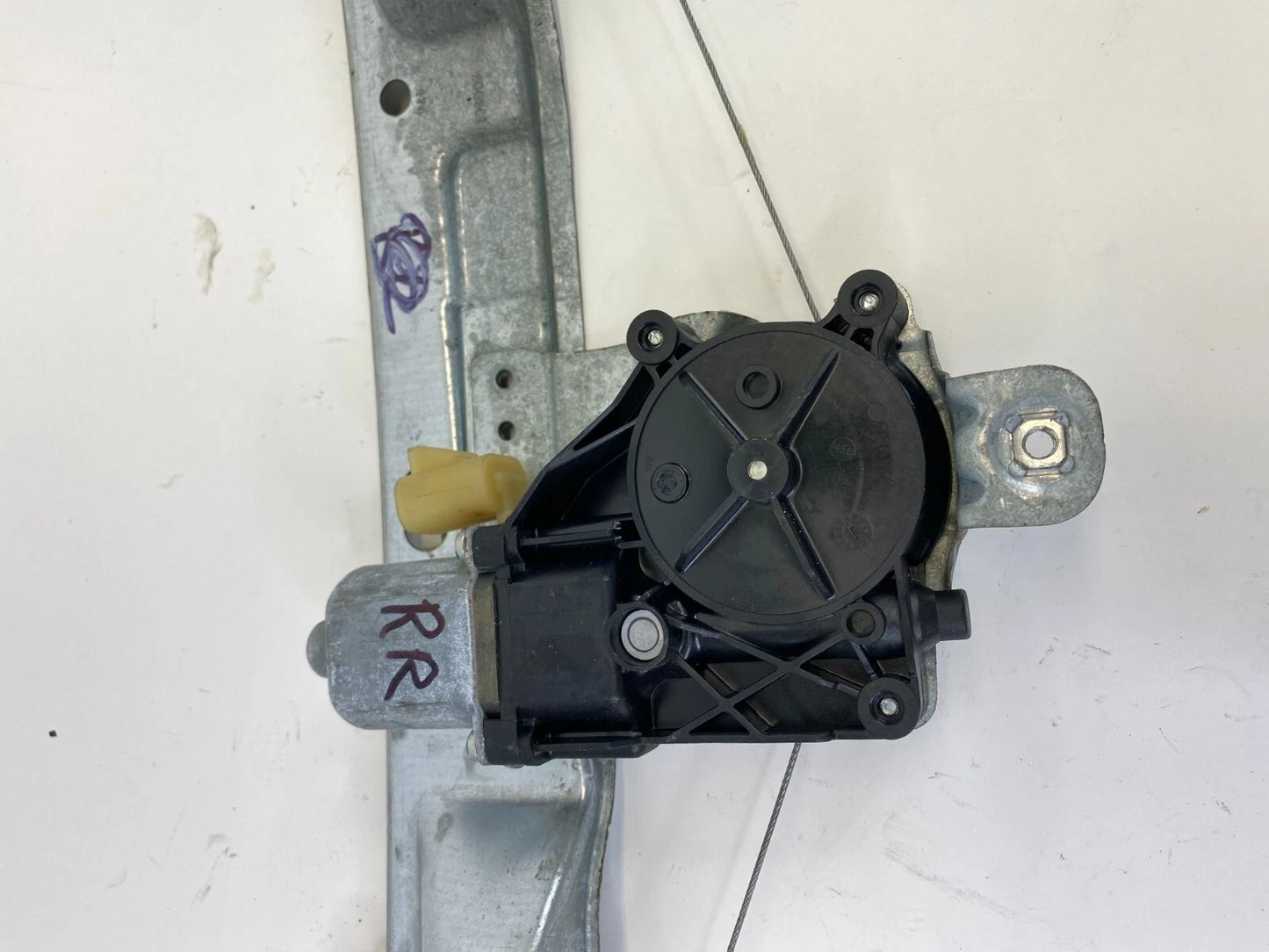 2011-2014 BUICK REGAL REAR RIGHT PASSENGER DOOR POWER WINDOW REGULATOR MOTOR OEM