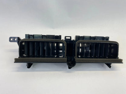 2010-2012 TOYOTA PRIUS FRONT VENTS CENTER DASH AIR VENT OUTLET 55670-47070 OEM