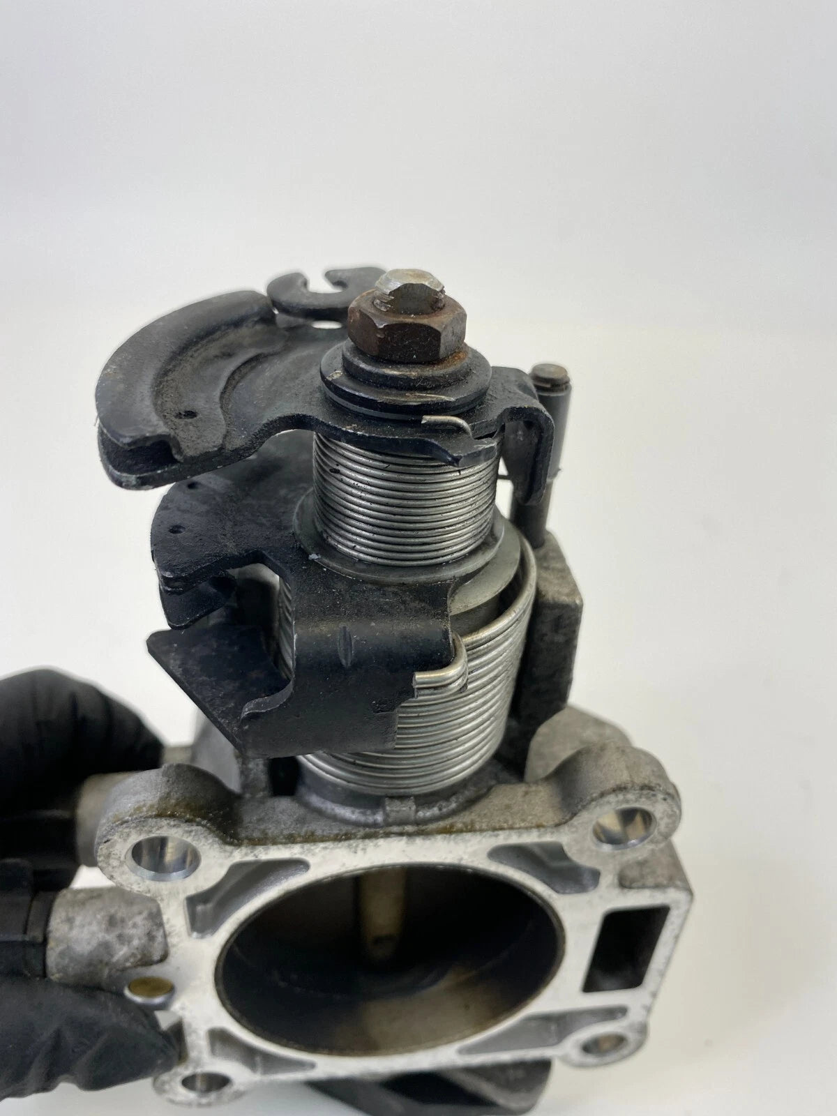 2004-2006 HYUNDAI ELANTRA 2.0L W/ CRUISE CONTROL THROTTLE BODY VALVE 35100-23751