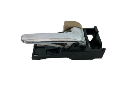 2000-2004 TOYOTA AVALON FRONT RIGHT PASSENGER SIDE INNER DOOR HANDLE 69205-AC010