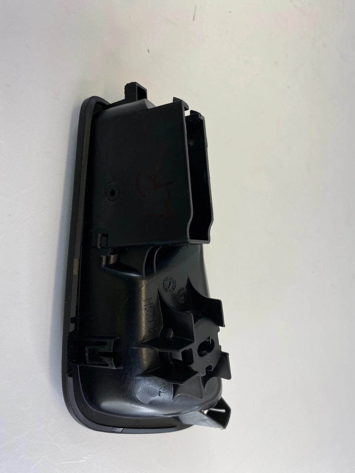 2012-2018 FORD FOCUS SEDAN FRONT RIGHT SIDE INNER DOOR HANDLE AM51-A22600-BDW