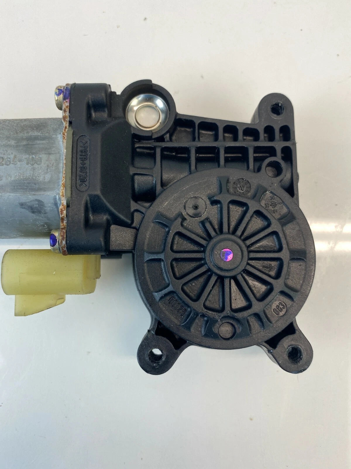 2003-2007 CADILLAC CTS REAR LEFT BACK SIDE POWER WINDOW MOTOR 101264-100 OEM