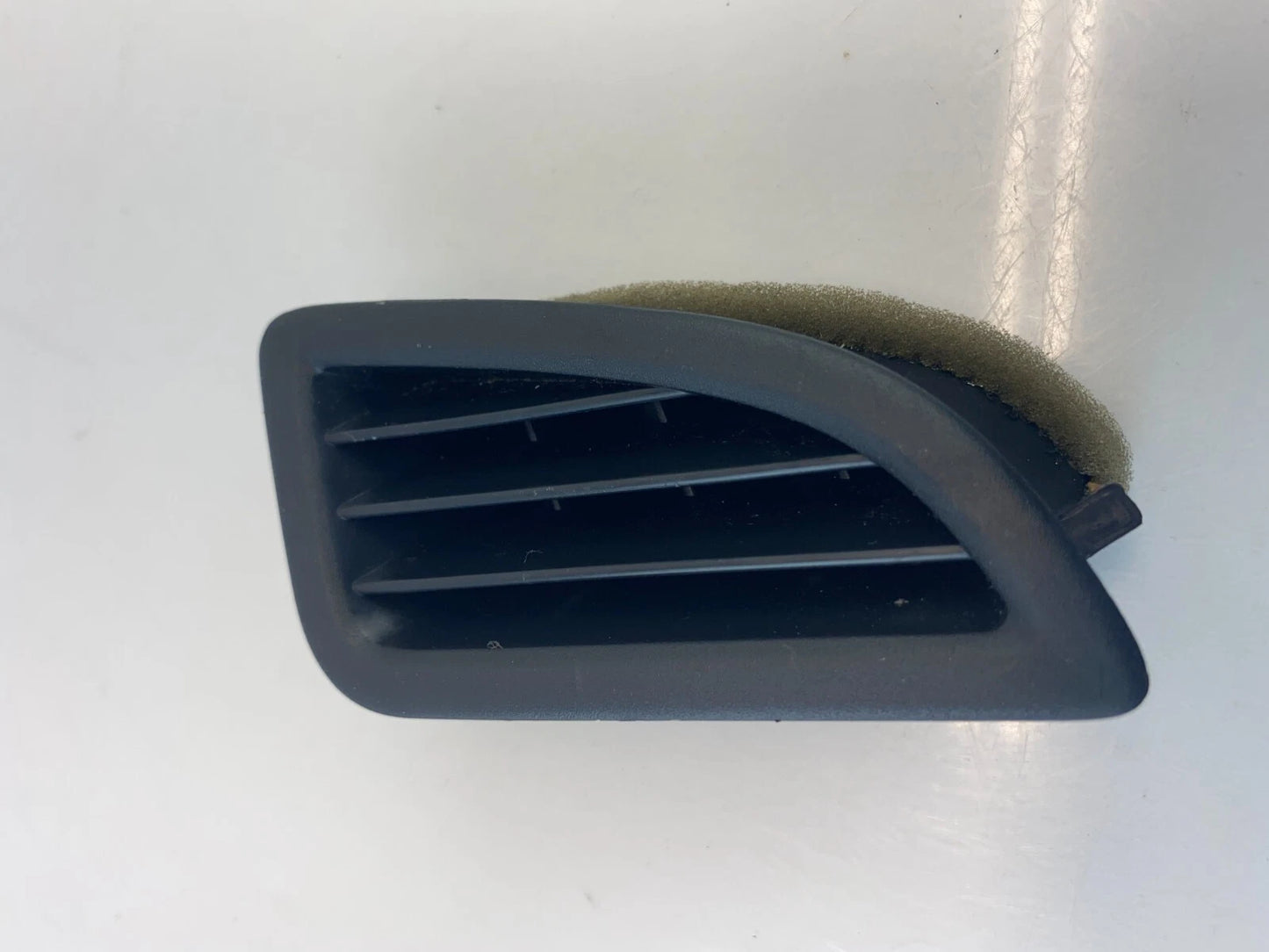 2011-2016 HYUNDAI ELANTRA SEDAN FRONT DASH LEFT DEFROSTER A/C AIR VENT GRILLE