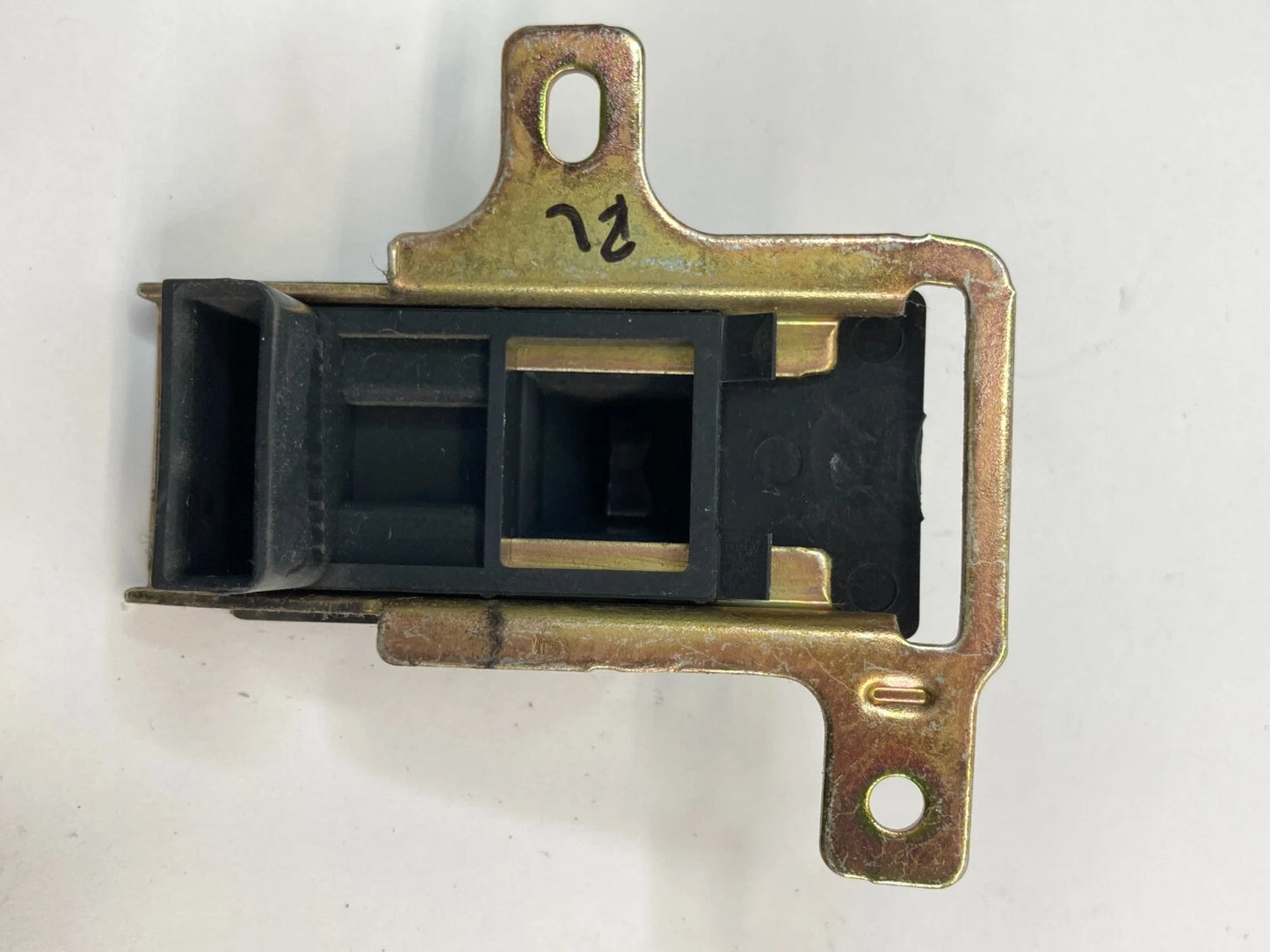 1999-2004 HONDA ODYSSEY REAR LEFT SIDE SLIDING DOOR LOCK KNOB CONTROL SWITCH OEM